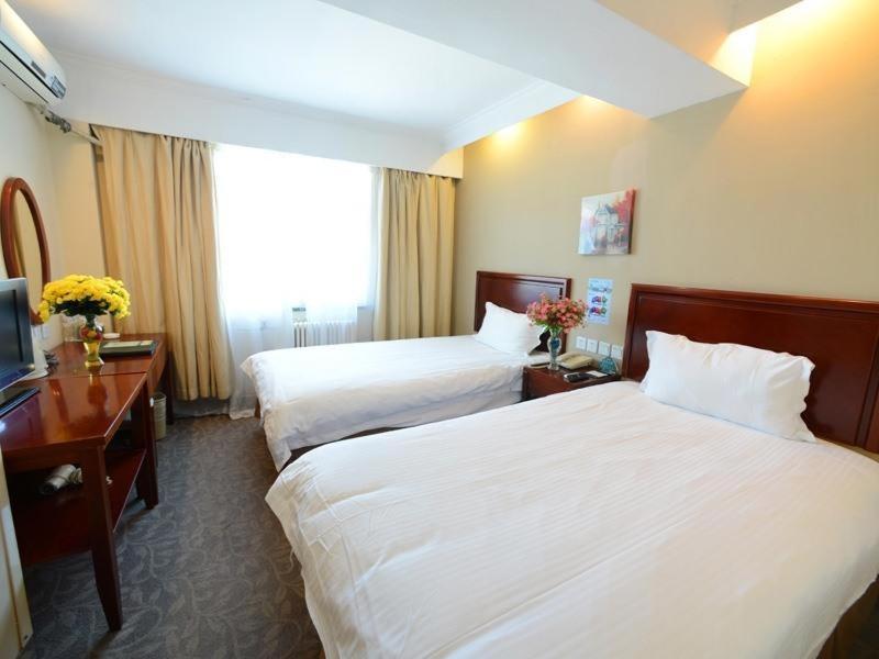 GreenTree Inn Dalian Airport New District Xinzhaizi Express Hotel Buitenkant foto